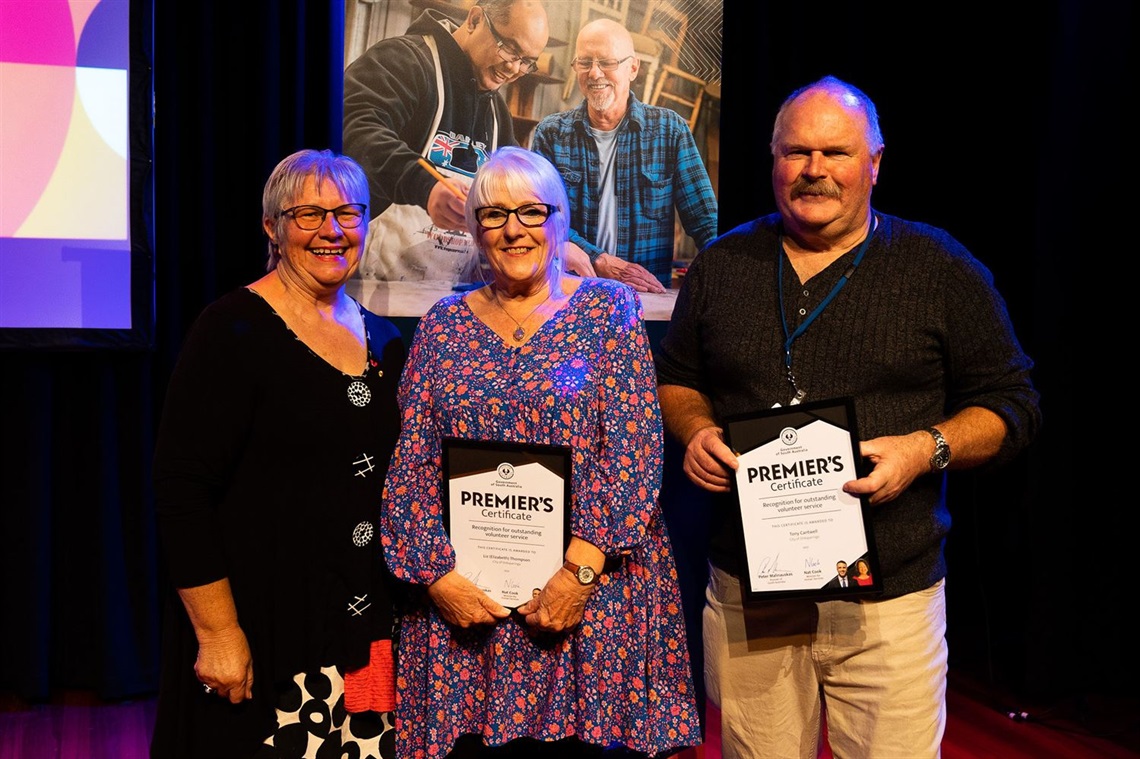 1 Left to right Mayor Moira Ware AM Liz Thompson and Tony Cantwell Premier's Certificate of Recognition for Outstanding Volunteer Service.jpg