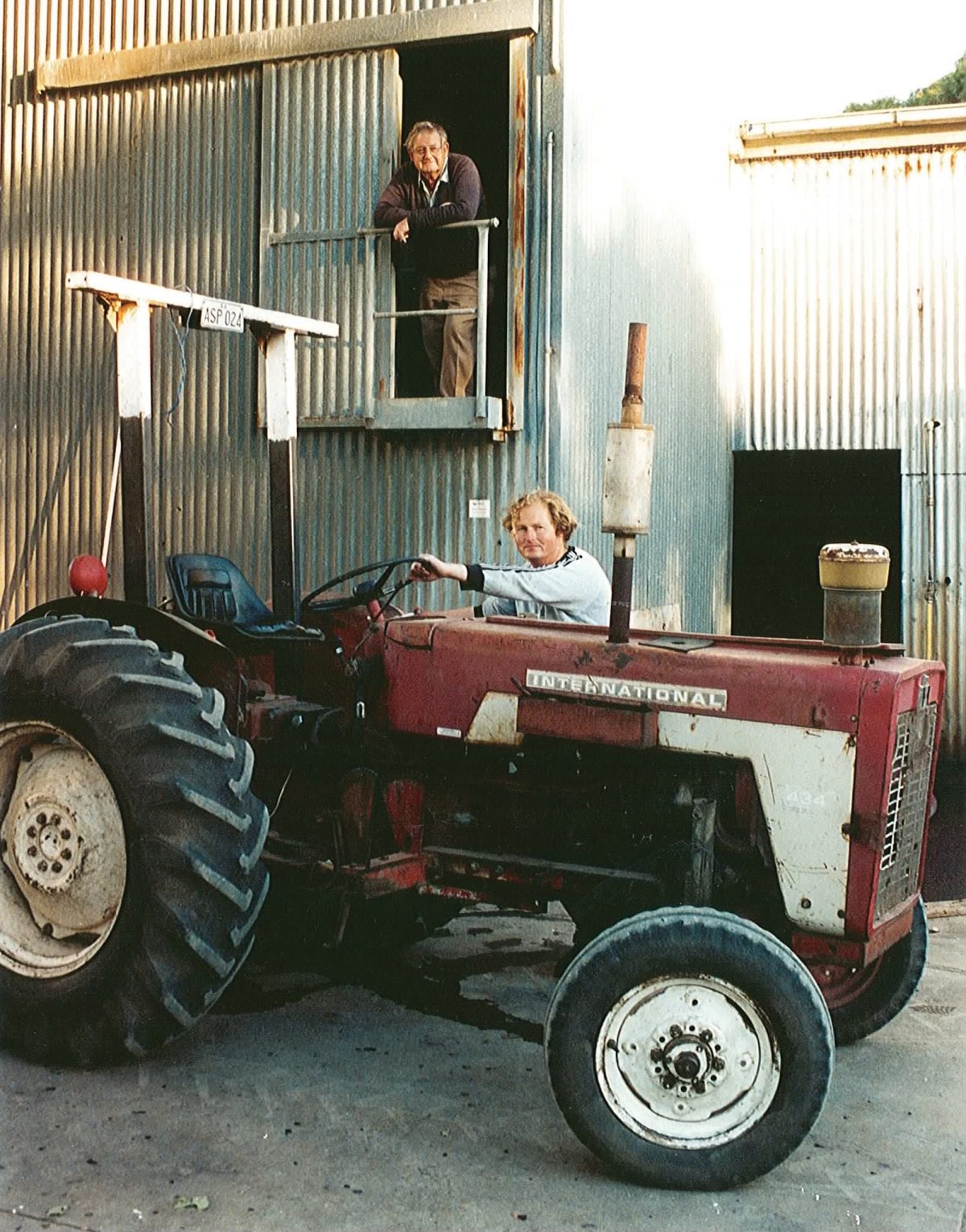 d’Arry with son, Chester Osborn, and the new horsepower of the 40s.