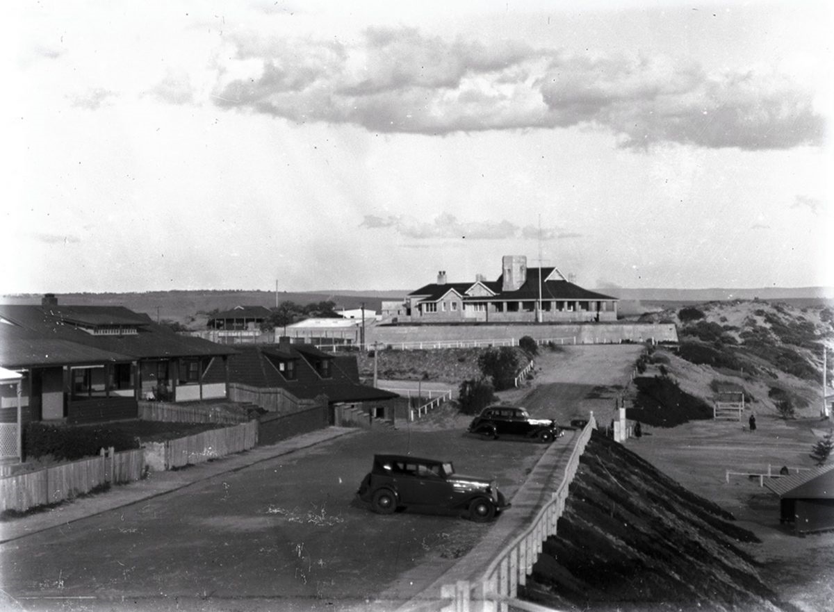Fan Court, Port Noarlunga