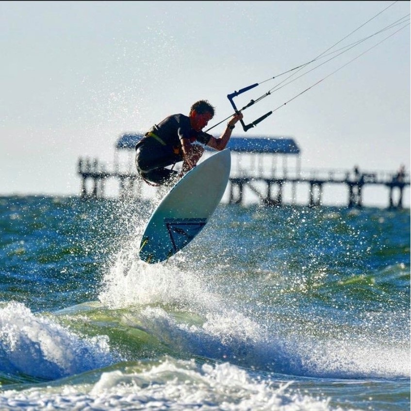 Jake Mascolo kitesurfing