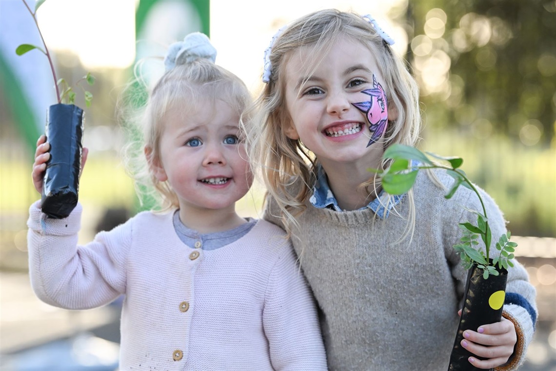 2025TreeGiveaway HR ByCathLeo-173.jpg
