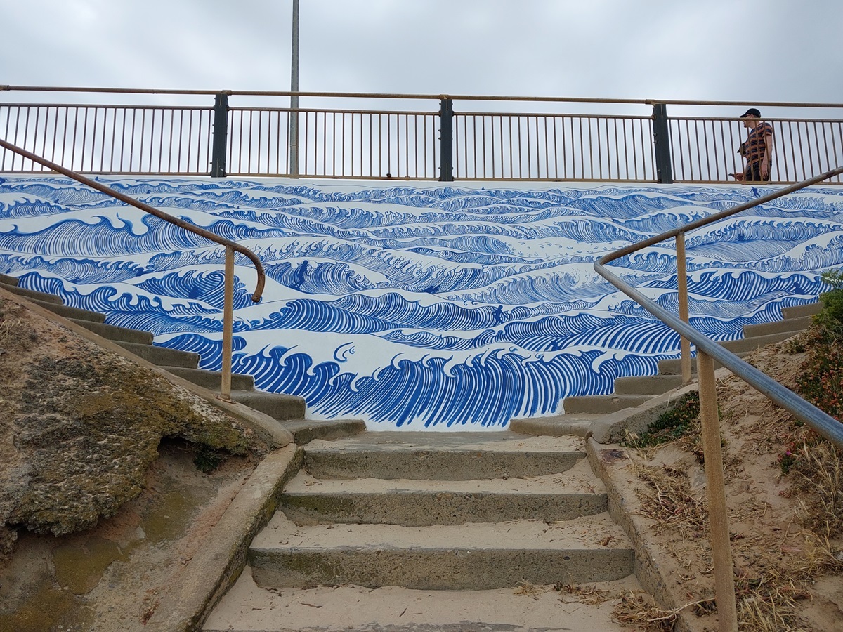 Mural at the Y steps on the Christies Beach foreshore.jpg